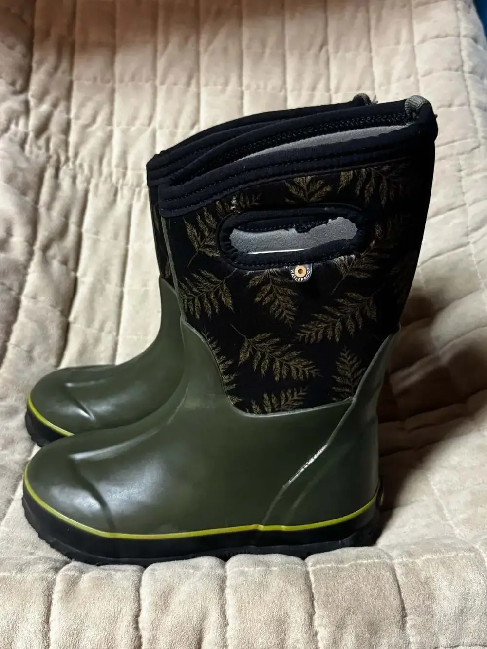 Kids Bogs Classic Fern Leaf Waterproof Rain Boots Size 2